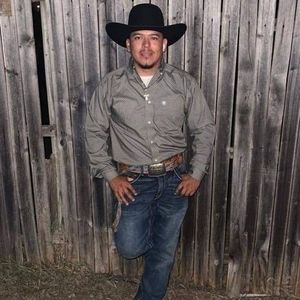 Meet your Posher, Contreras